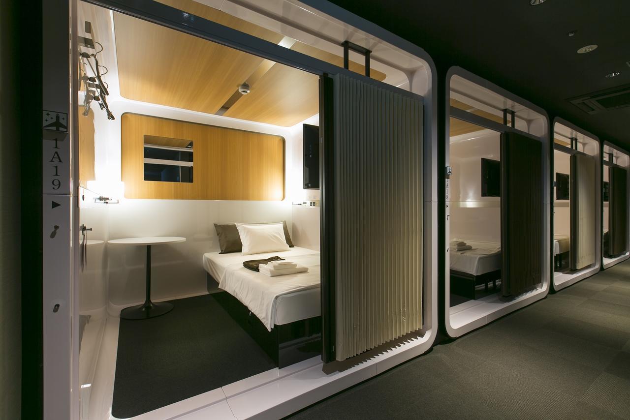 First Cabin Hanshin Nishiumeda Осака Екстериор снимка